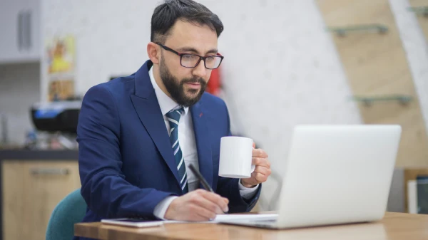 Informes y métricas esenciales para los propietarios de negocios
