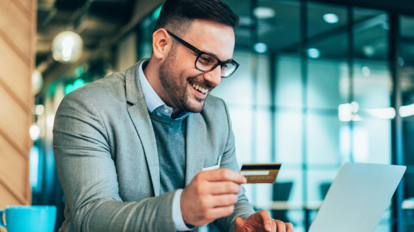 Stripe o Paypal